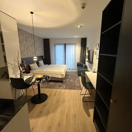 شقة فندقية Maseven Frankfurt Messe 4*