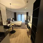 Aparthotel Maseven Frankfurt Messe 4*