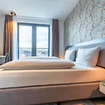 Aparthotel Maseven Frankfurt Messe